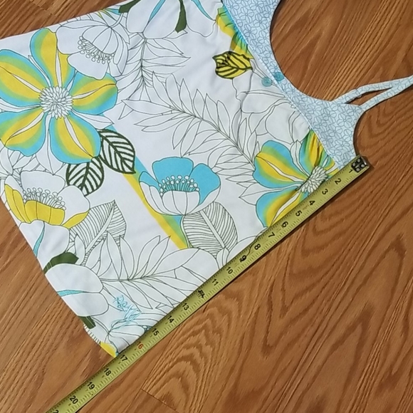 Roxy's tank small‎ - Picture 5 of 6